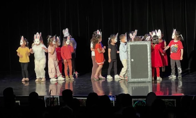A Magical End-of-Year Show by Preschool and Primary Students